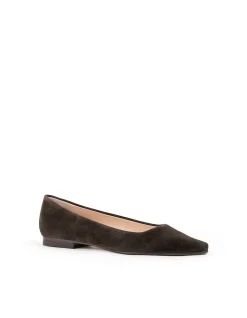 ELVY CHISELLED FLAT PUMP