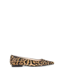 ELVY CHISELLED FLAT PUMP