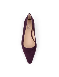 ELVY CHISELLED FLAT PUMP