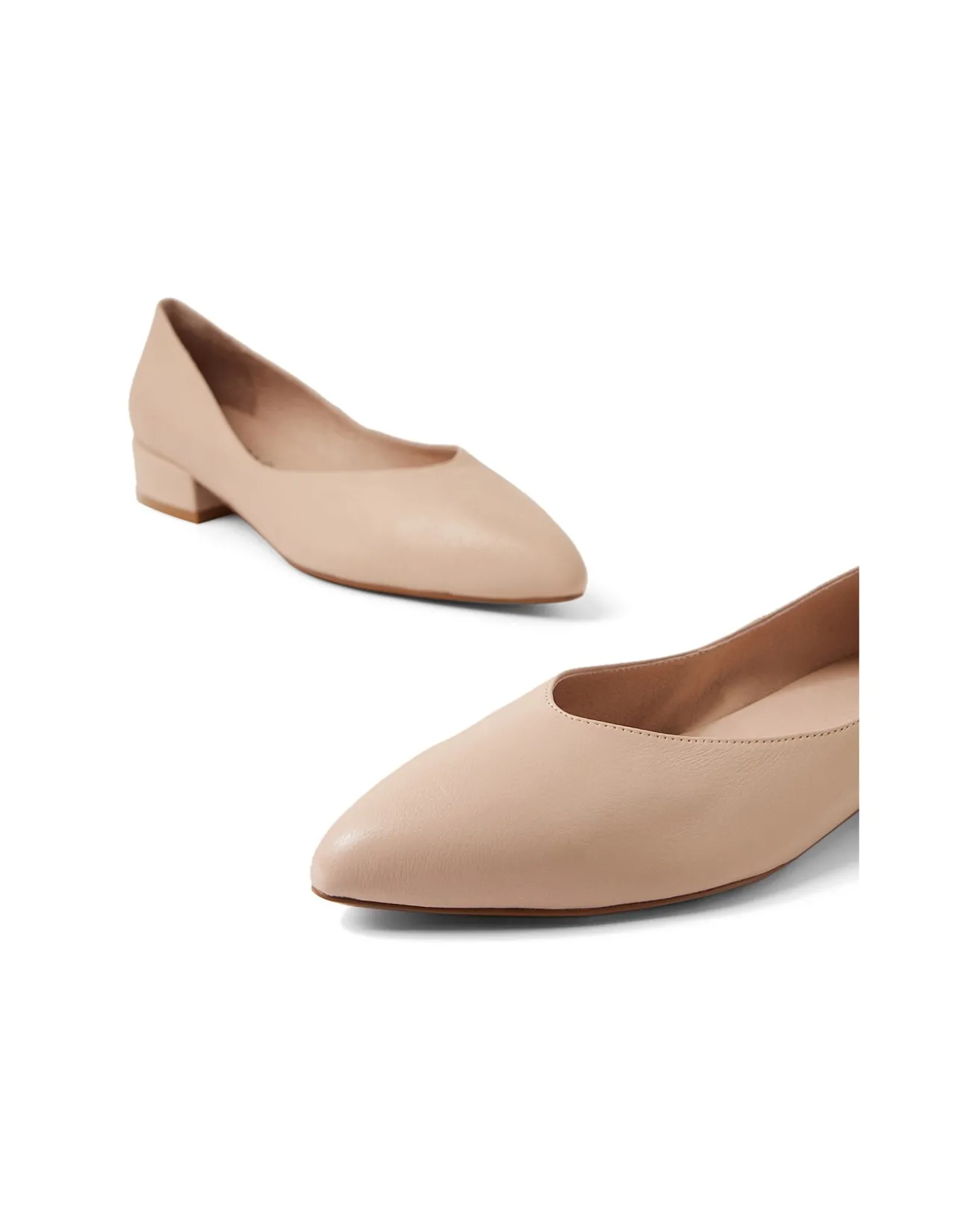 Eneska Low Block Heel Nude Leather Pumps