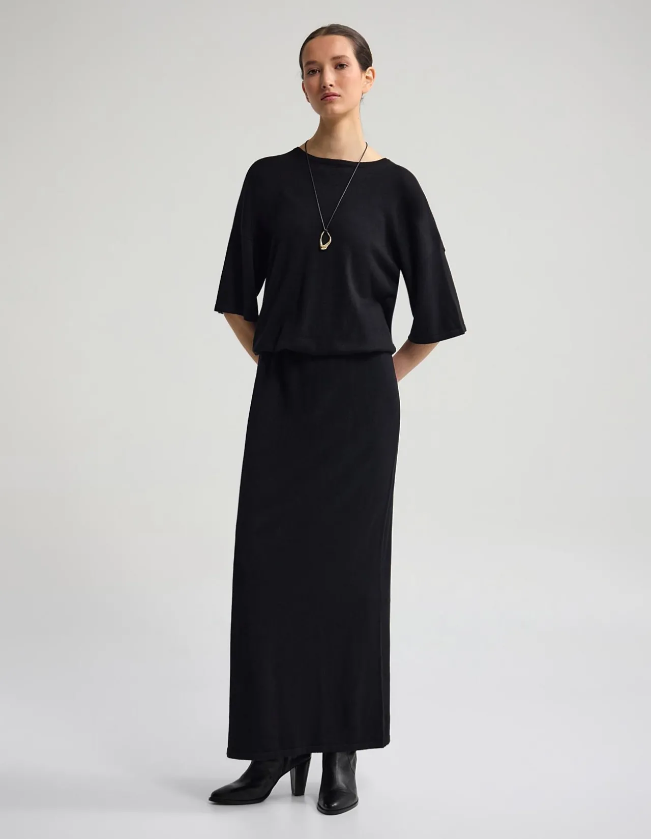 ERIN KNITTED DRESS