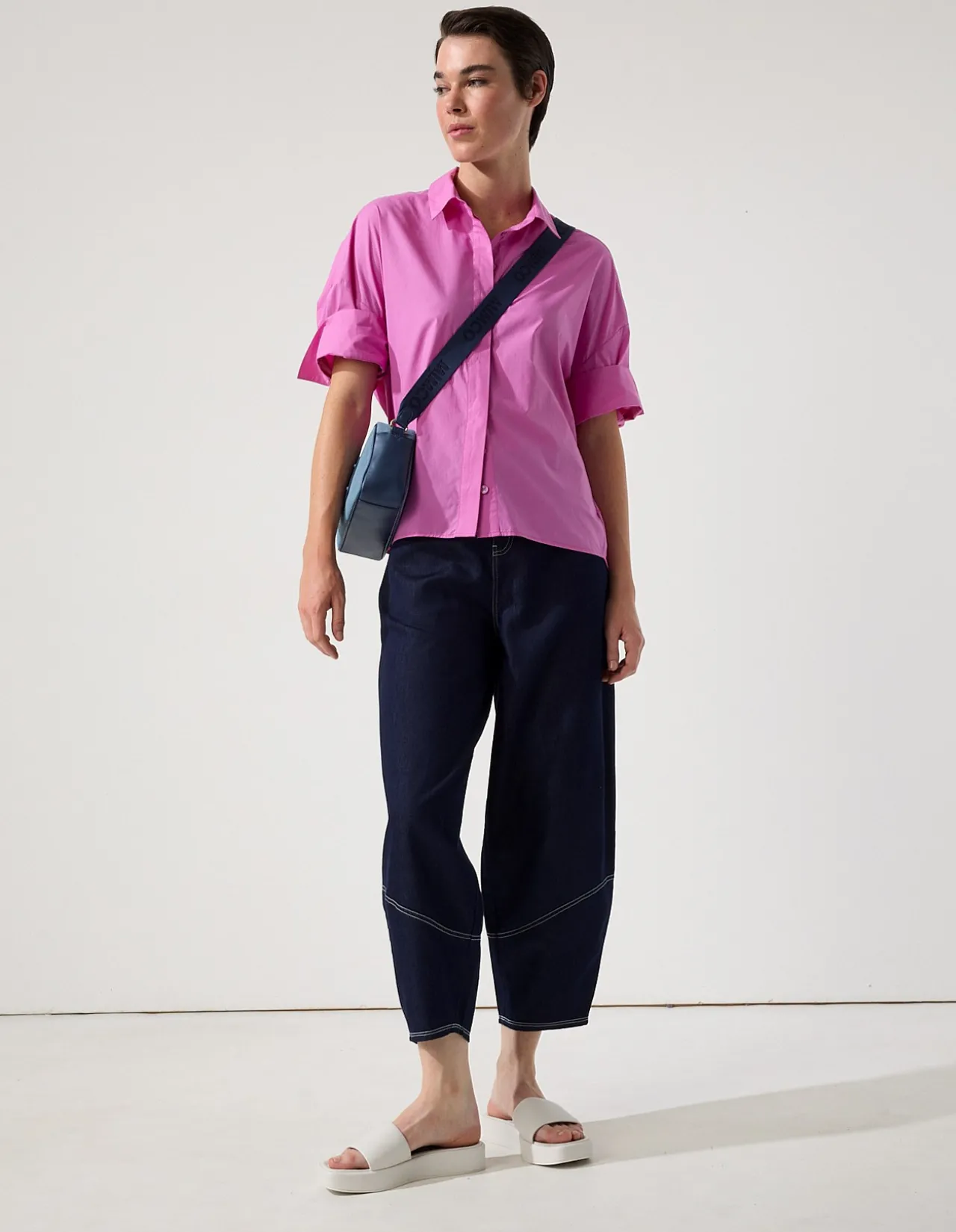 ESSENTIAL POPLIN SHIRT