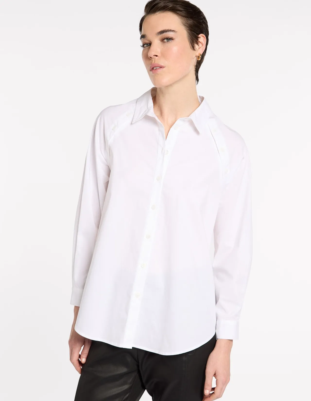 ESSENTIAL BUTTON SHIRT