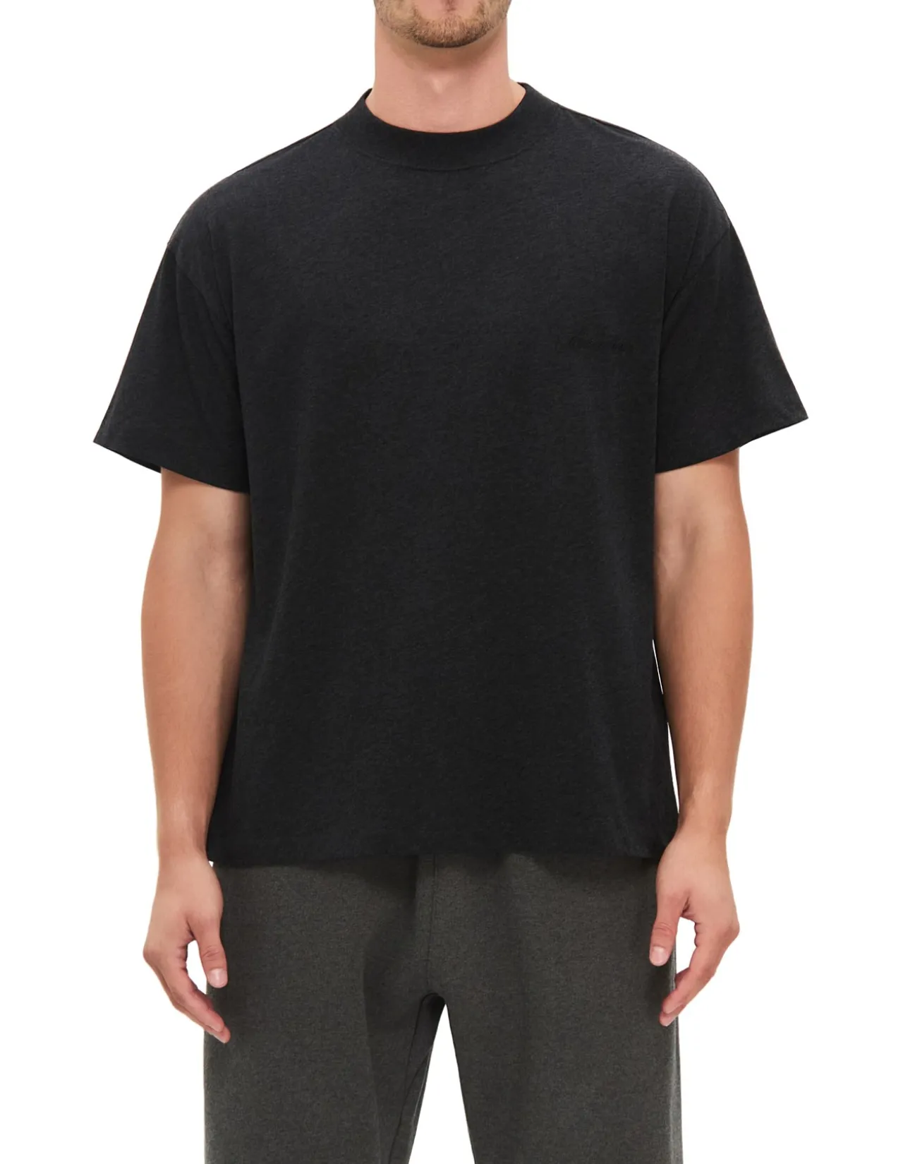 ESSENTIAL T-SHIRT