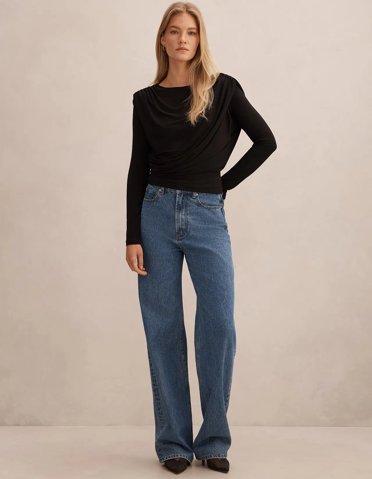 ESTELLE BUBBLE WAIST LONG SLEEVES TOP