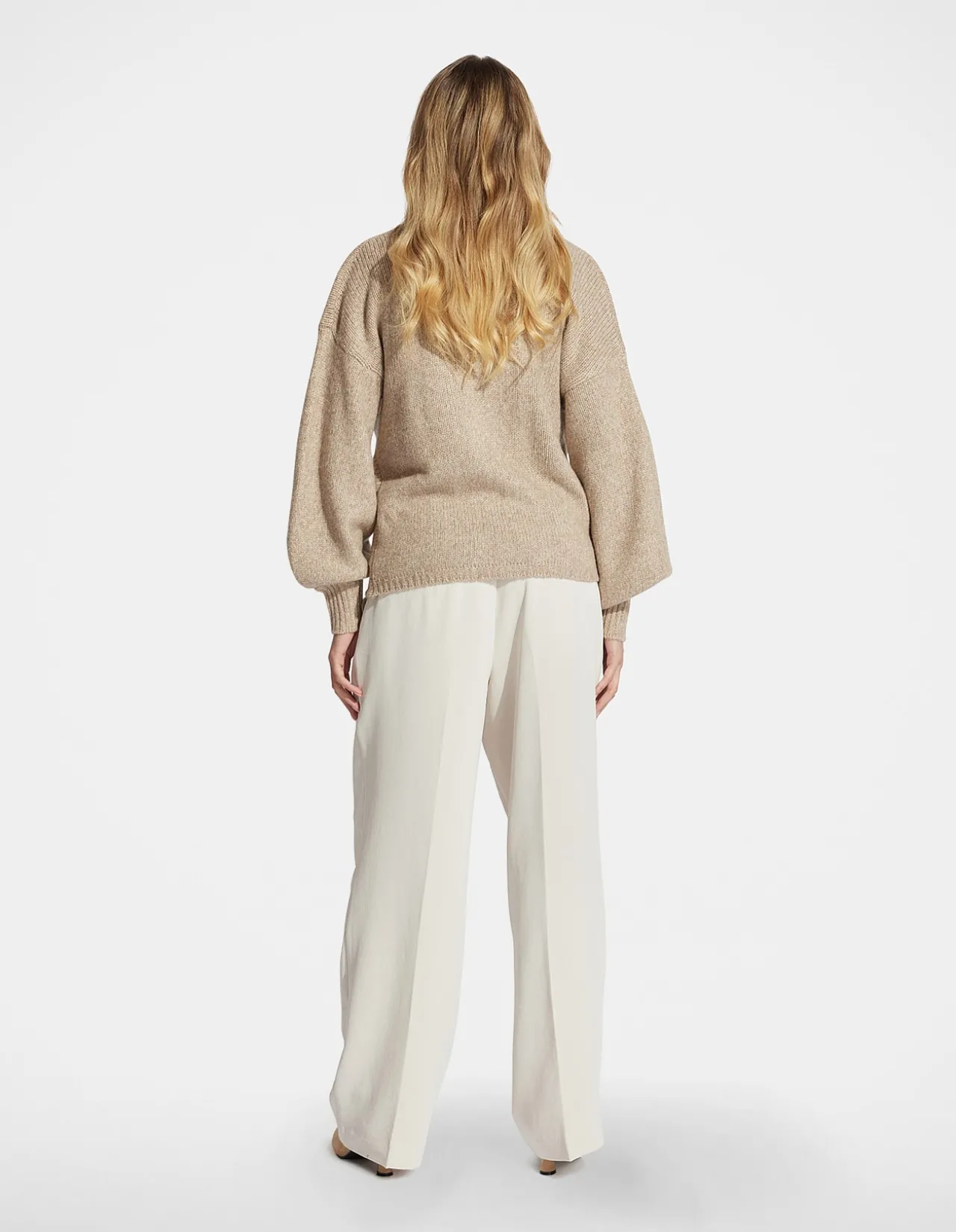 ESTELLE CROSSOVER JUMPER