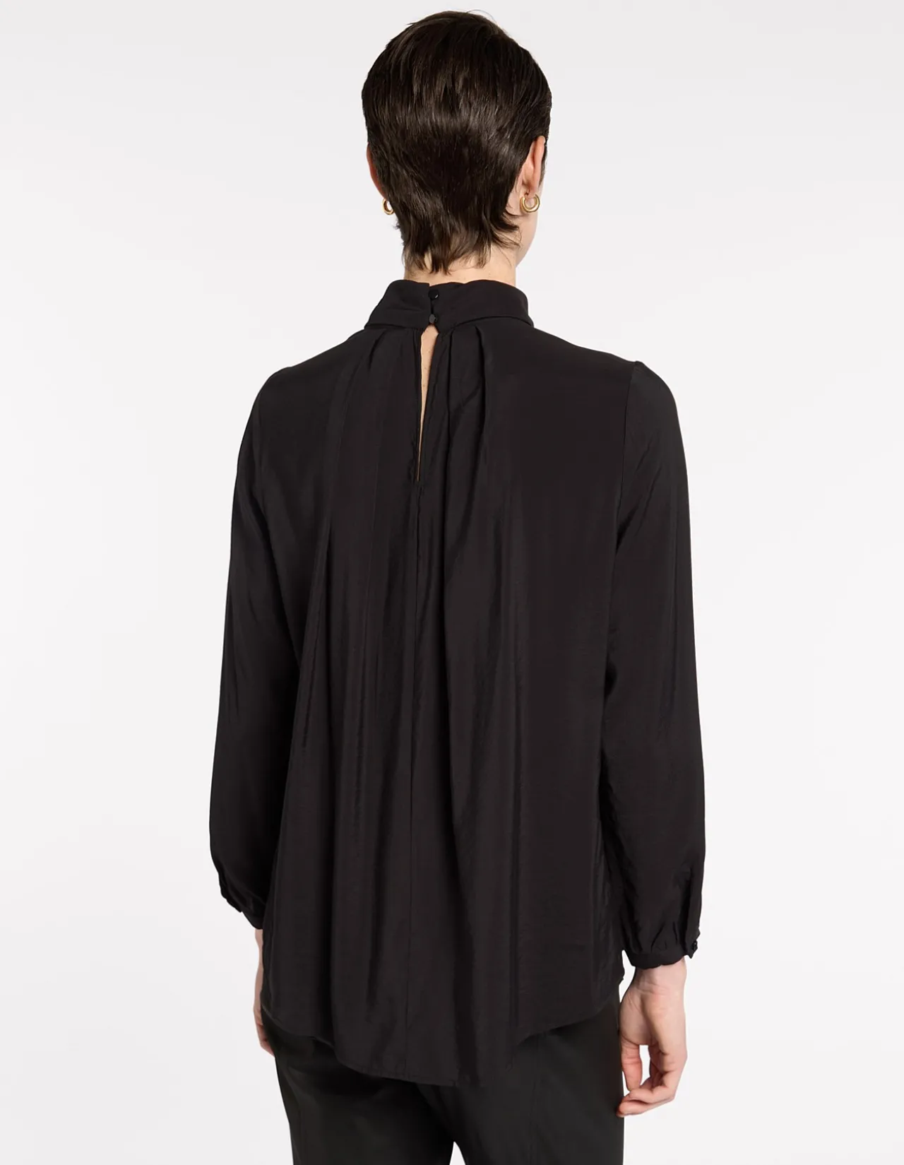 ETERNAL PLEAT TOP