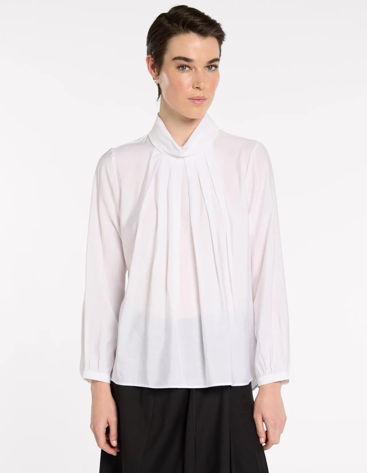 ETERNAL PLEAT TOP