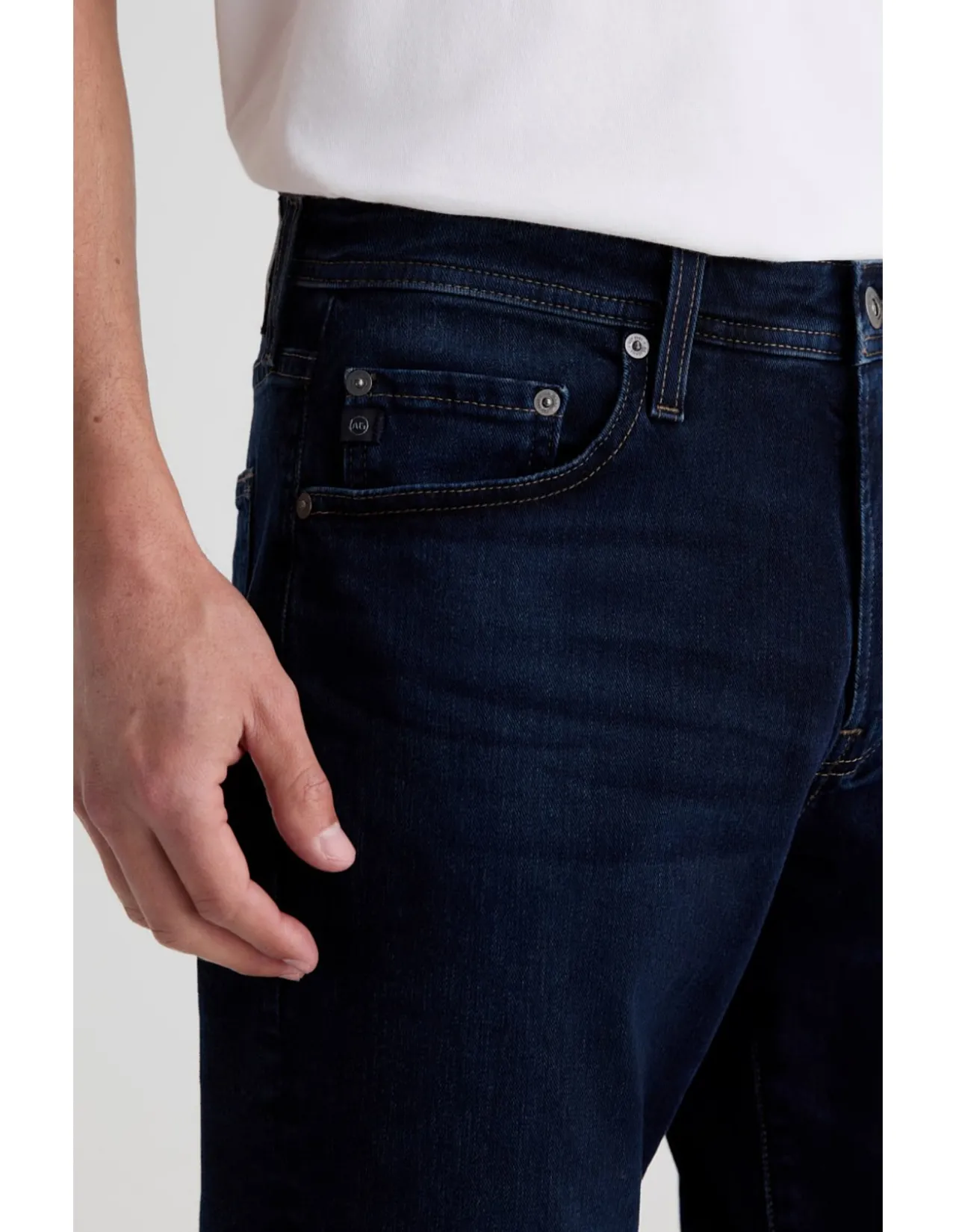 Everett Slim Straight Dark Indigo Jeans