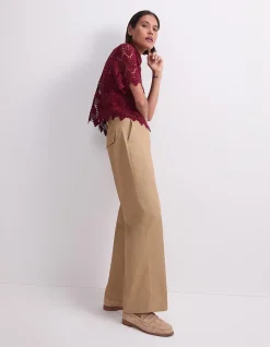 EVIE STRAIGHT CAPRI