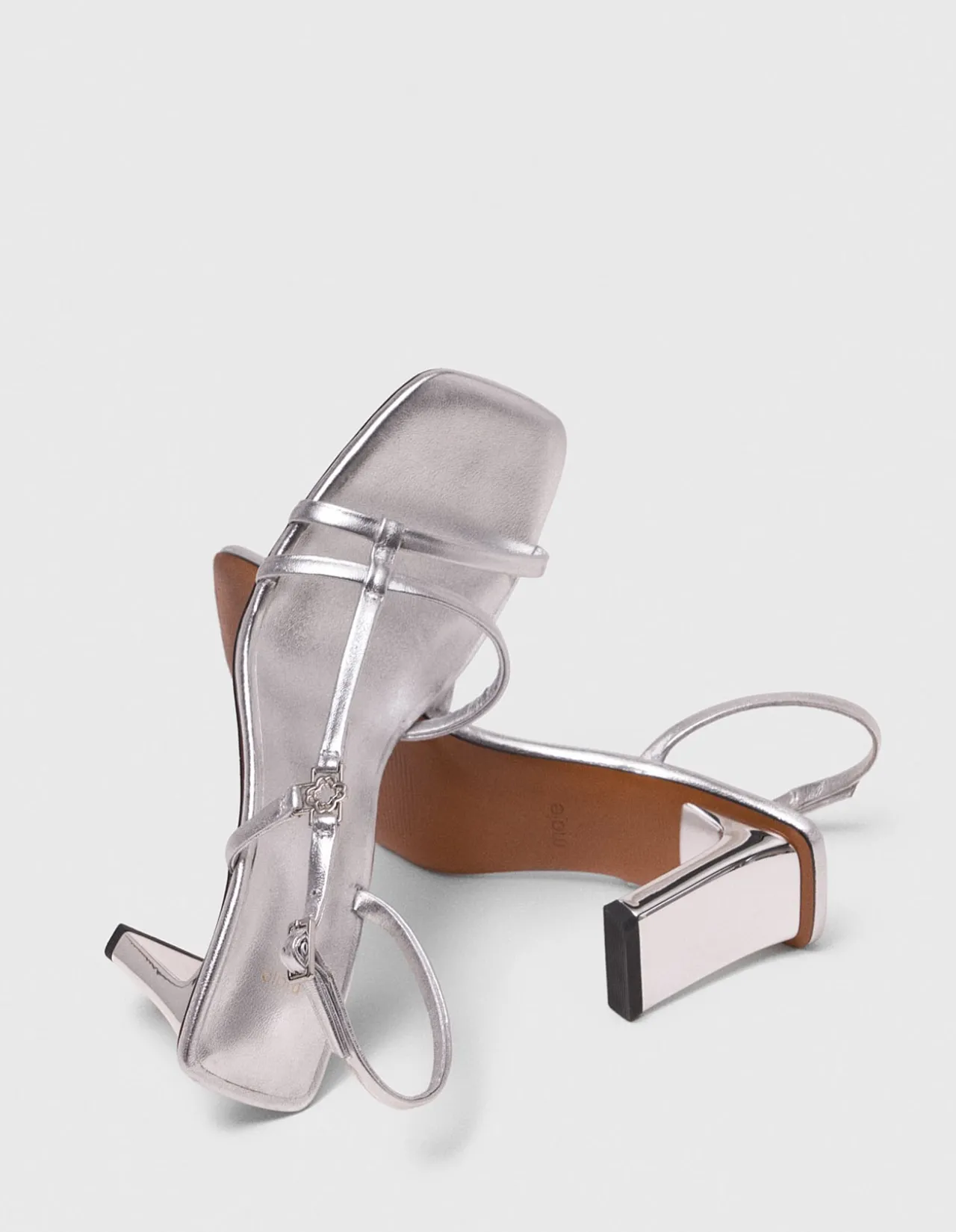 Fevamet Sandals