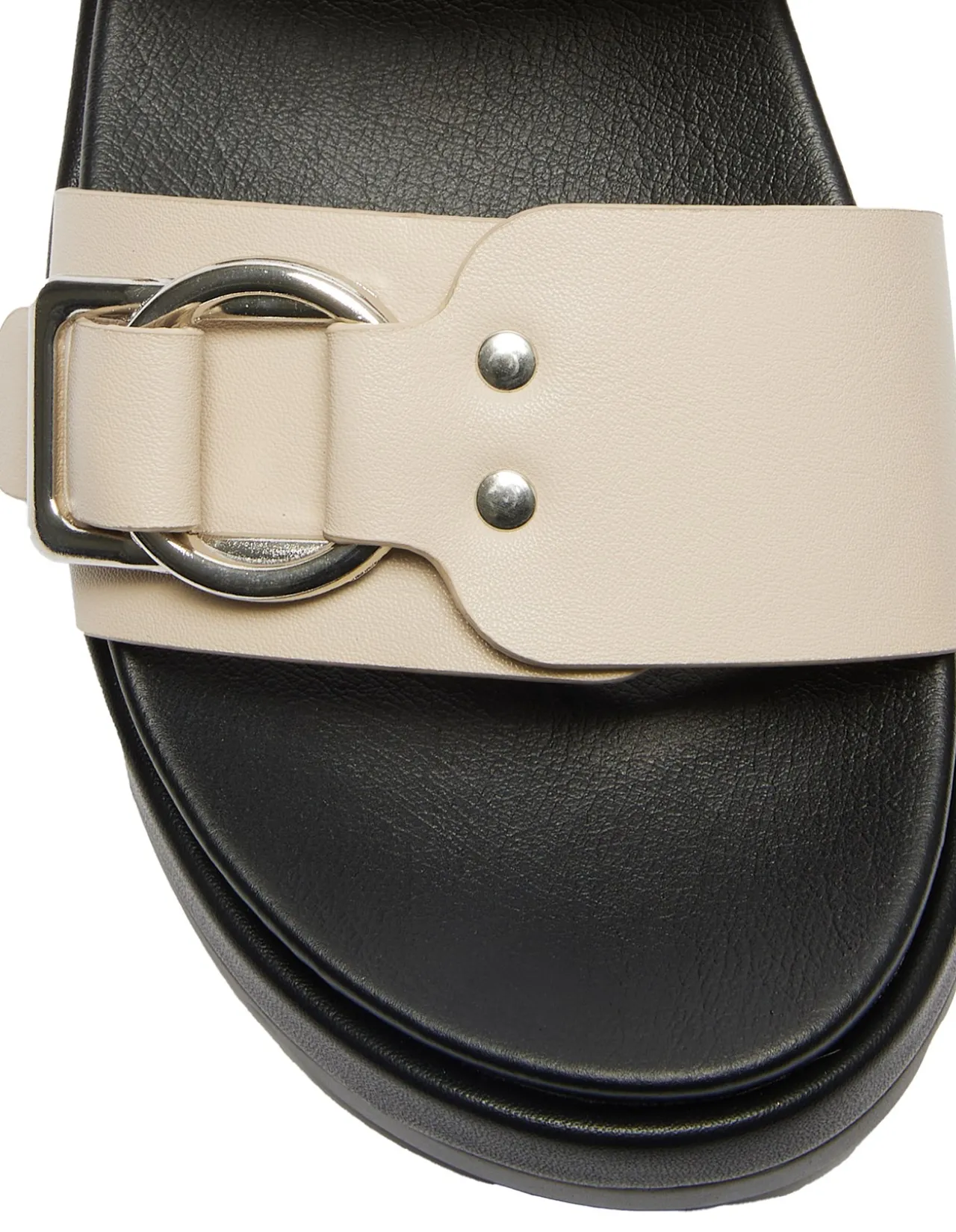 FICTION FLAT SANDAL