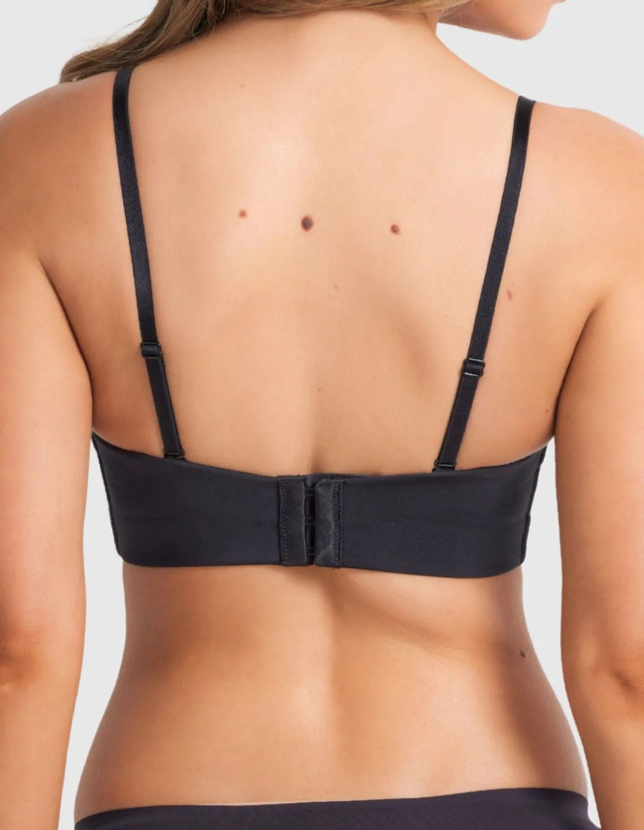 Fine Lines Attitude Full Figure Strapless Bra