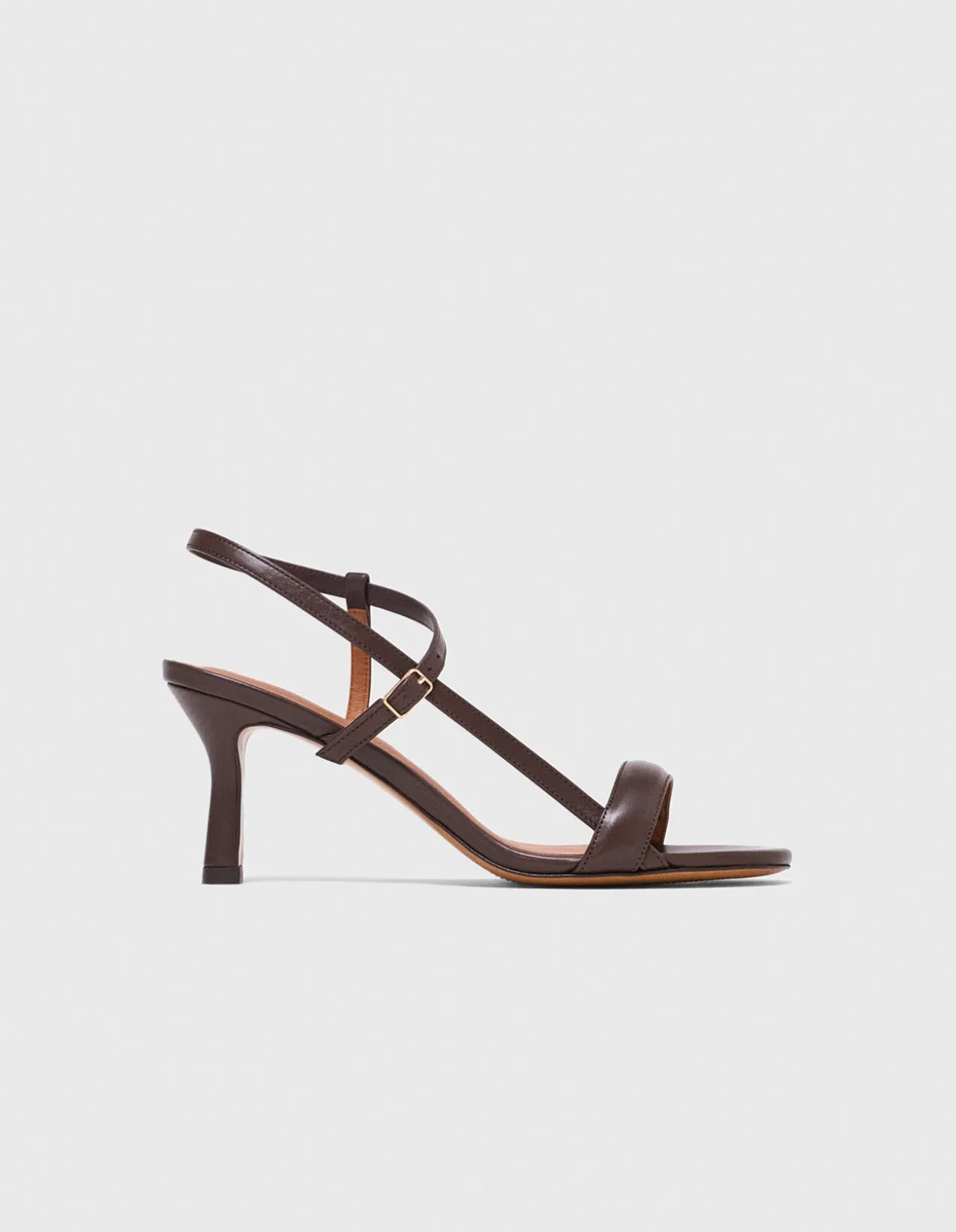 Fivela Sandals