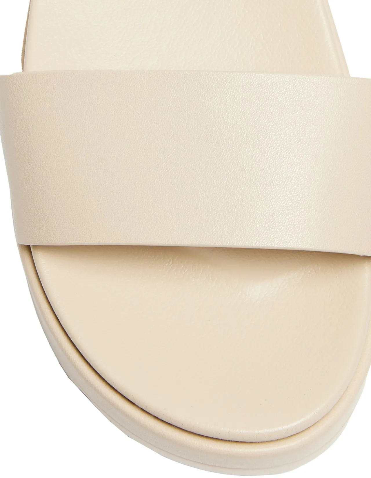 FRANKIE SANDAL