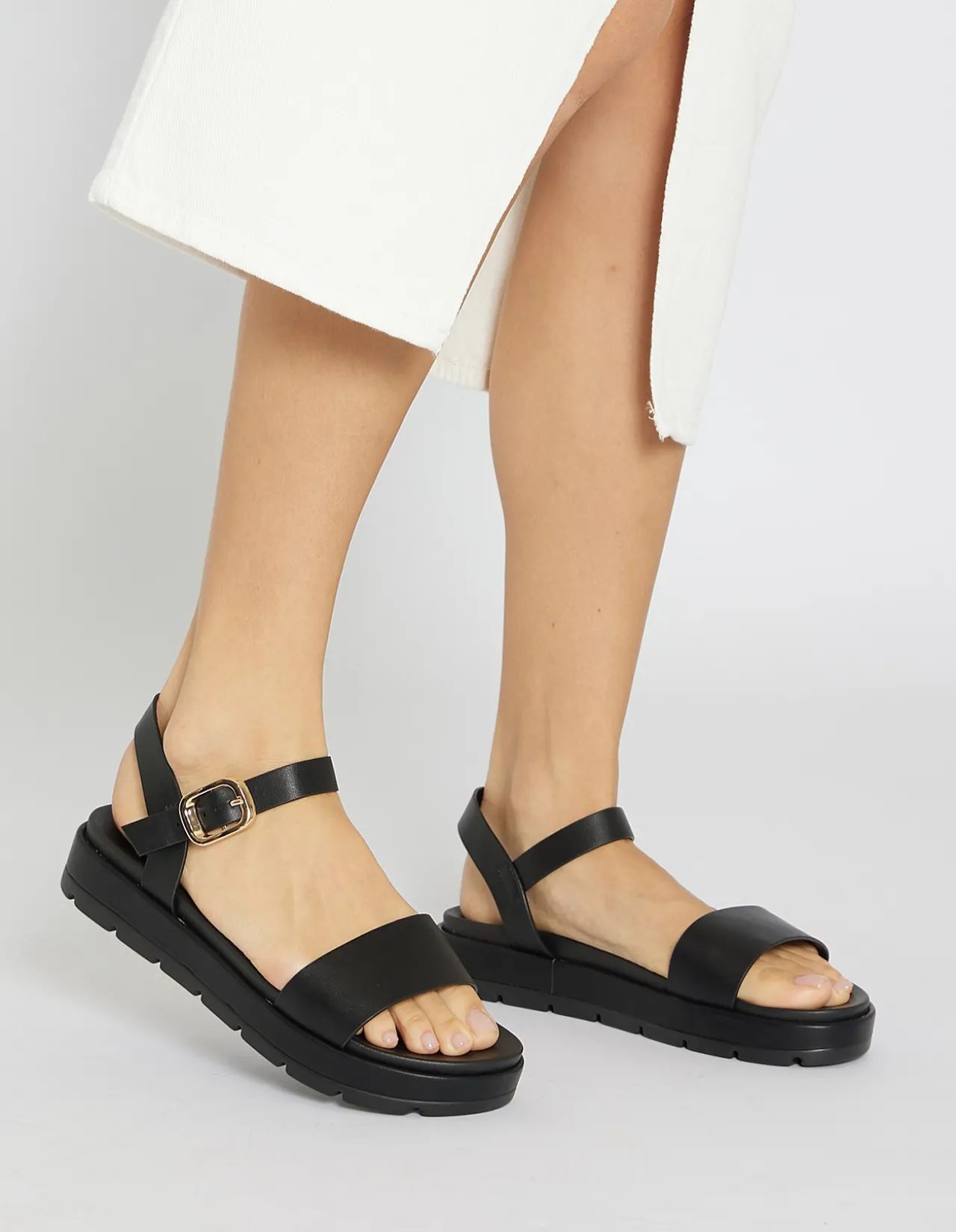 FRANKIE SANDAL