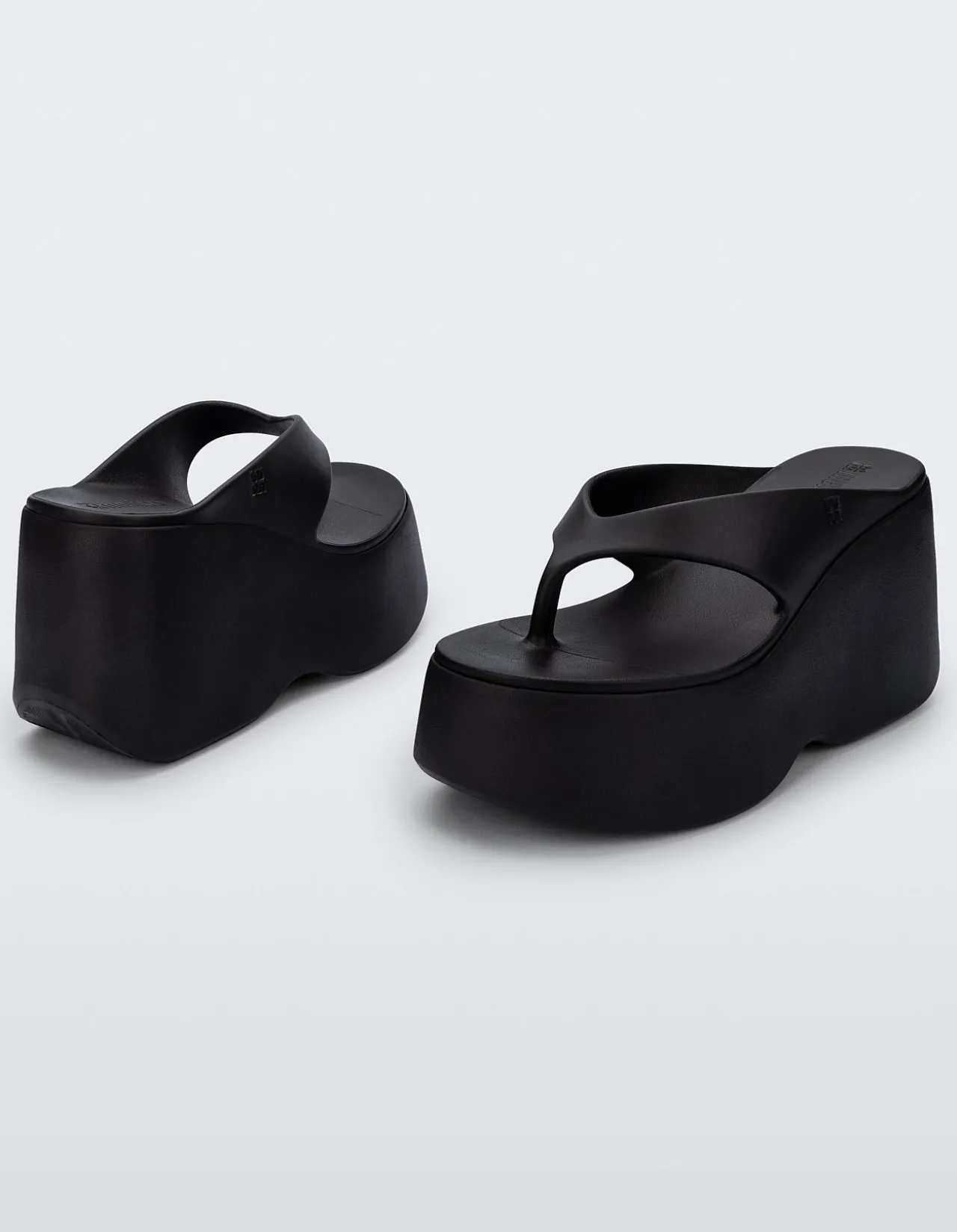 FREE THONG WEDGE