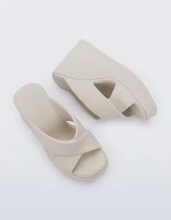 FREE VIBE BEIGE