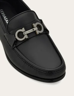 GANCINI BUCKLE LOAFER