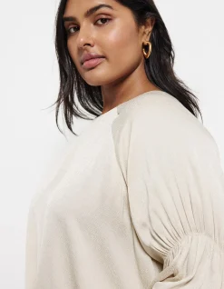 GATHERED SLEEVE BLOUSE