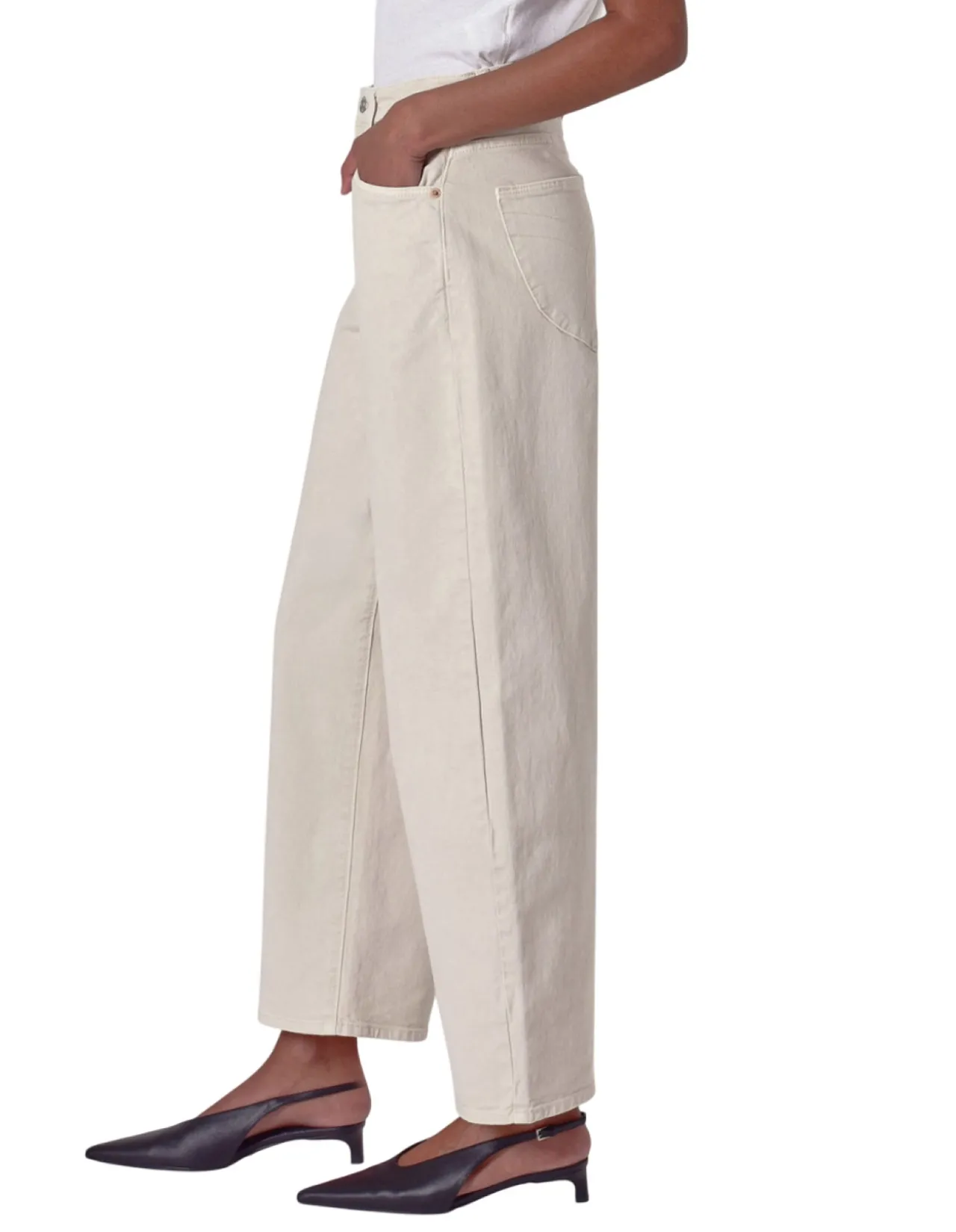 Gigi Barrel Super High Rise Barrel Leg Jeans