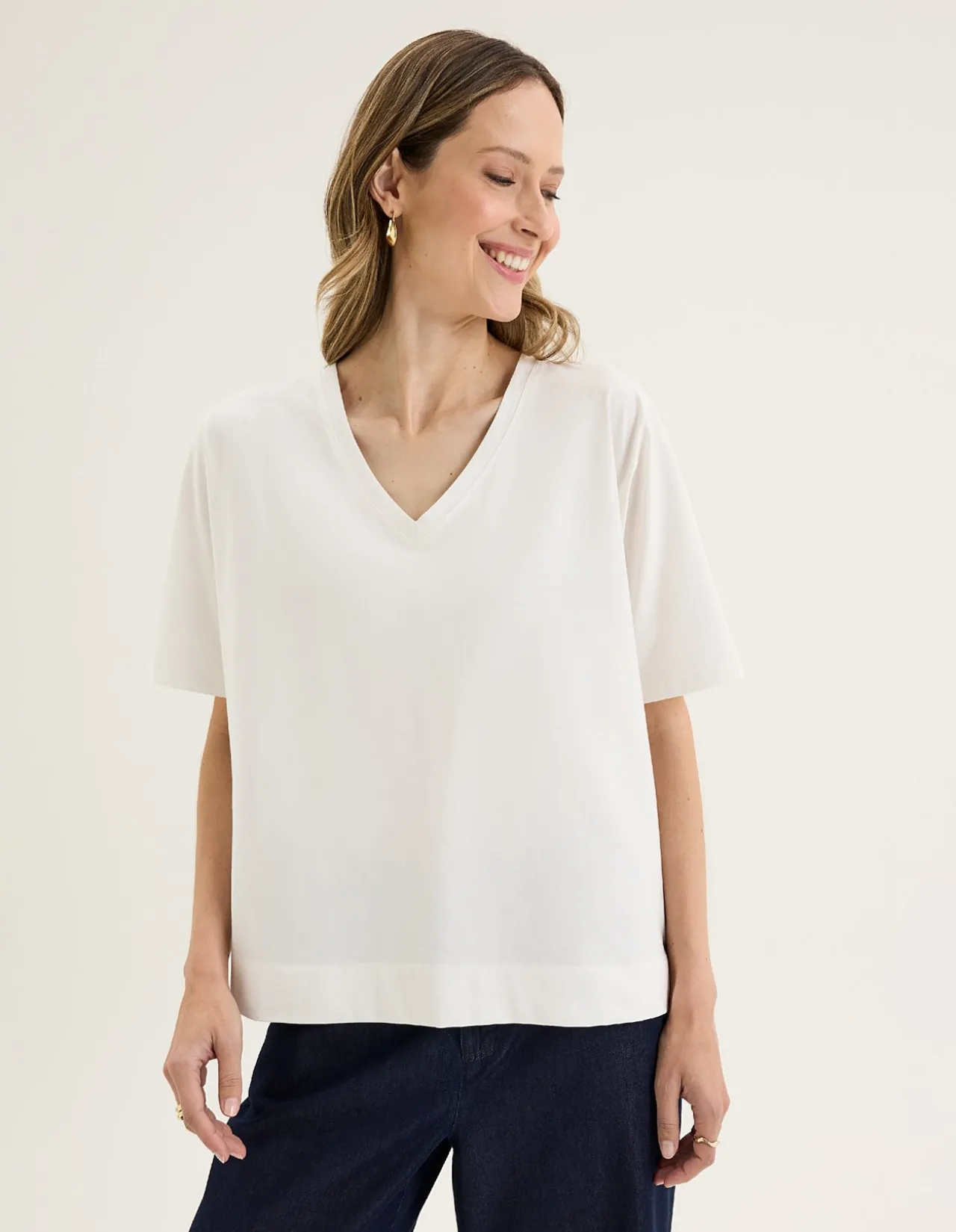 GLASS TEE