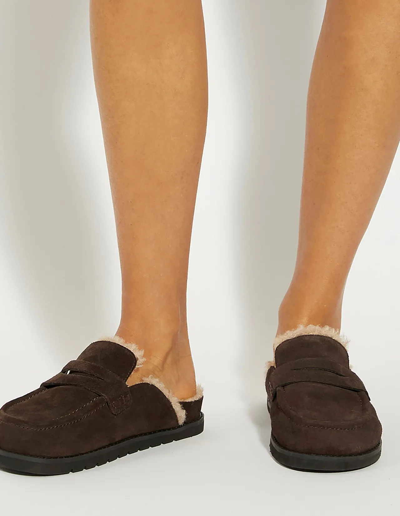 GOLDY SHEARLING SLIP ON