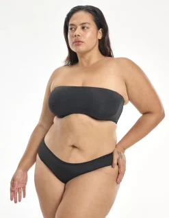 Gravity-Defying Strapless Bra