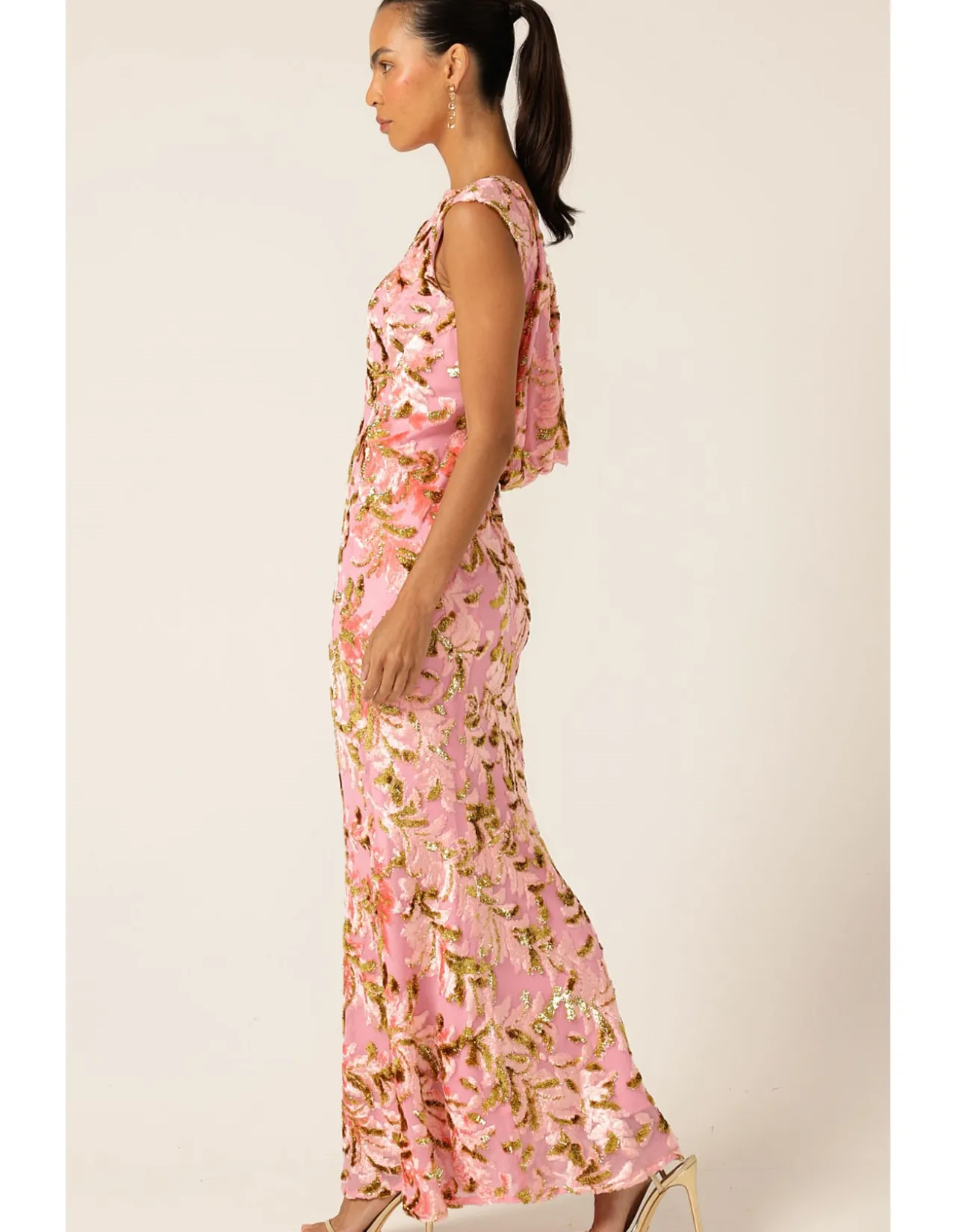 HEAVENLY HEIGHTS MAXI DRESS PINK GOLD