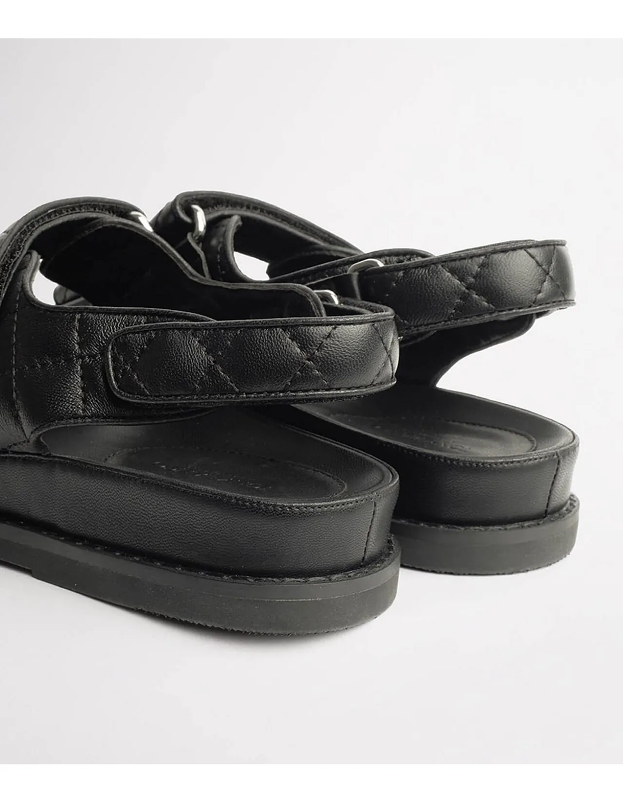 HIRANNI SANDAL