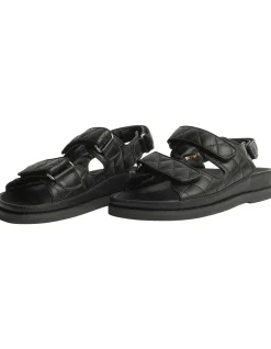 HIRANNI SANDAL