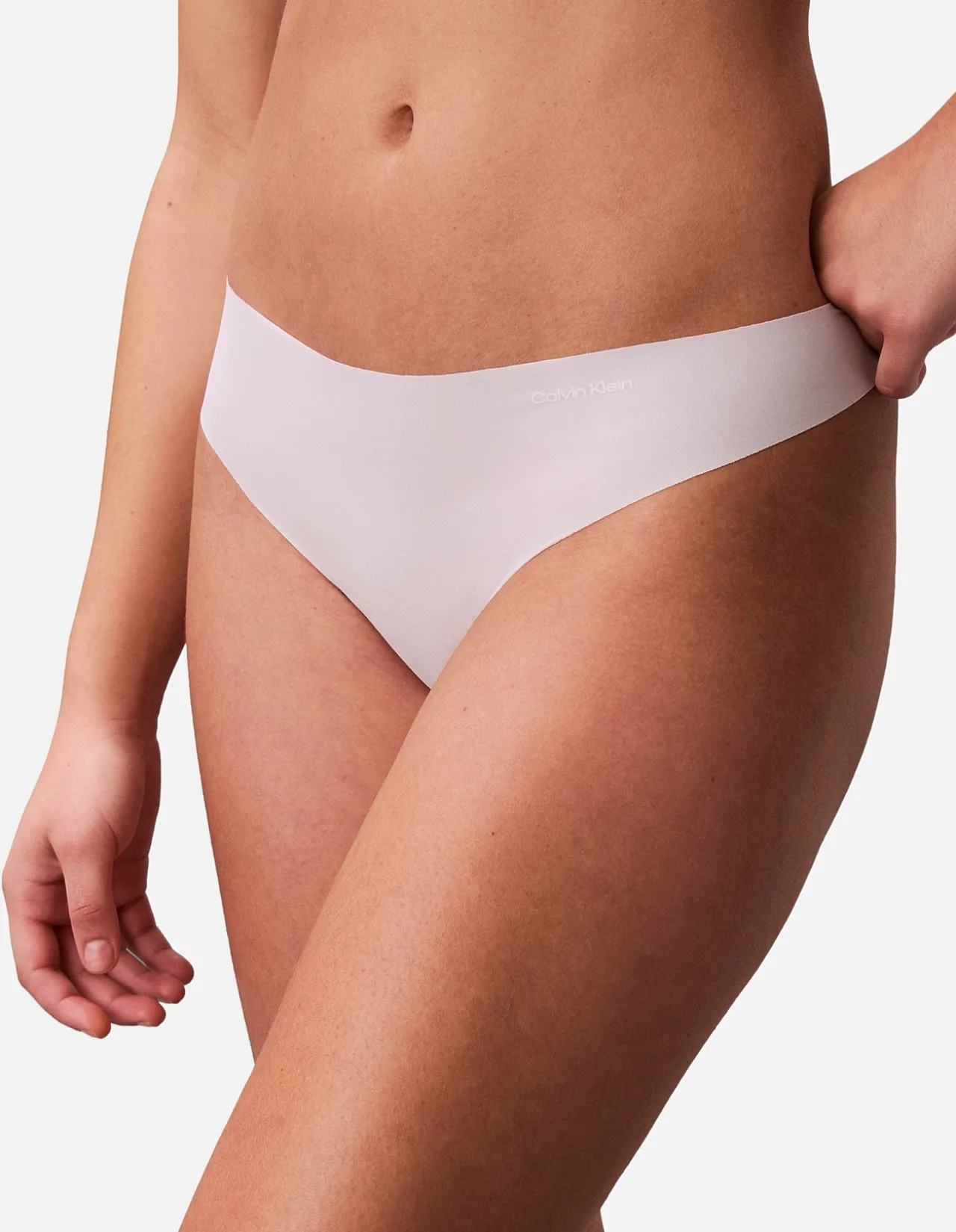 INVISIBLES MICROFIBER STRETCH THONG