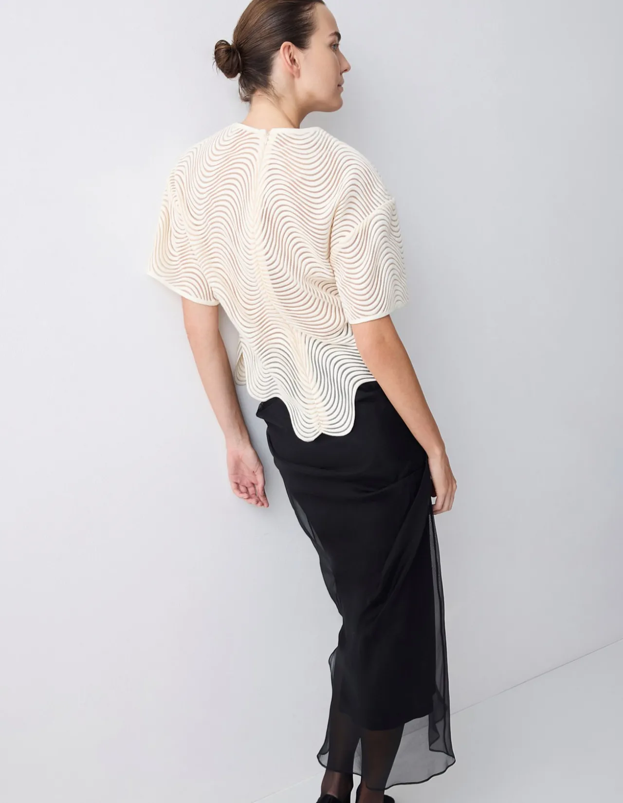 IVORY SCALLOPED LACE SHIFT TOP