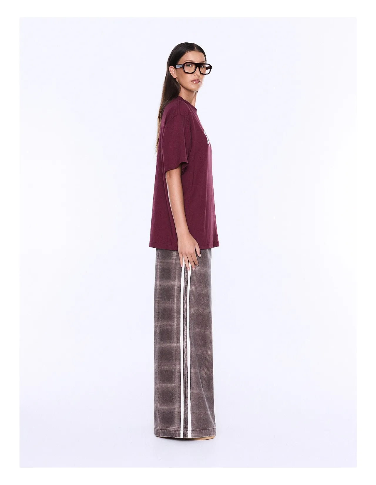 IVY RELAXED TEE - BURGUNDY