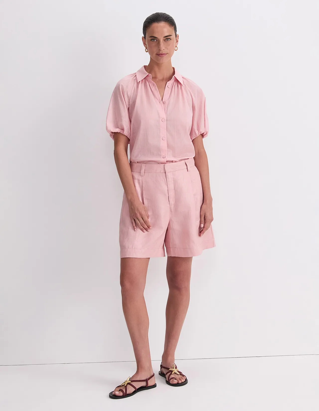 JAMIE LINEN PLEAT SHORT