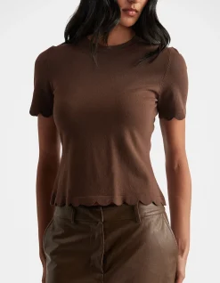 KAI SCALLOP EDGE TEE