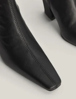 Karlie Stretch Boots