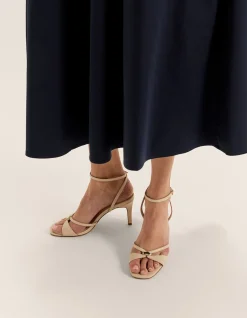 KRISTIN HEEL