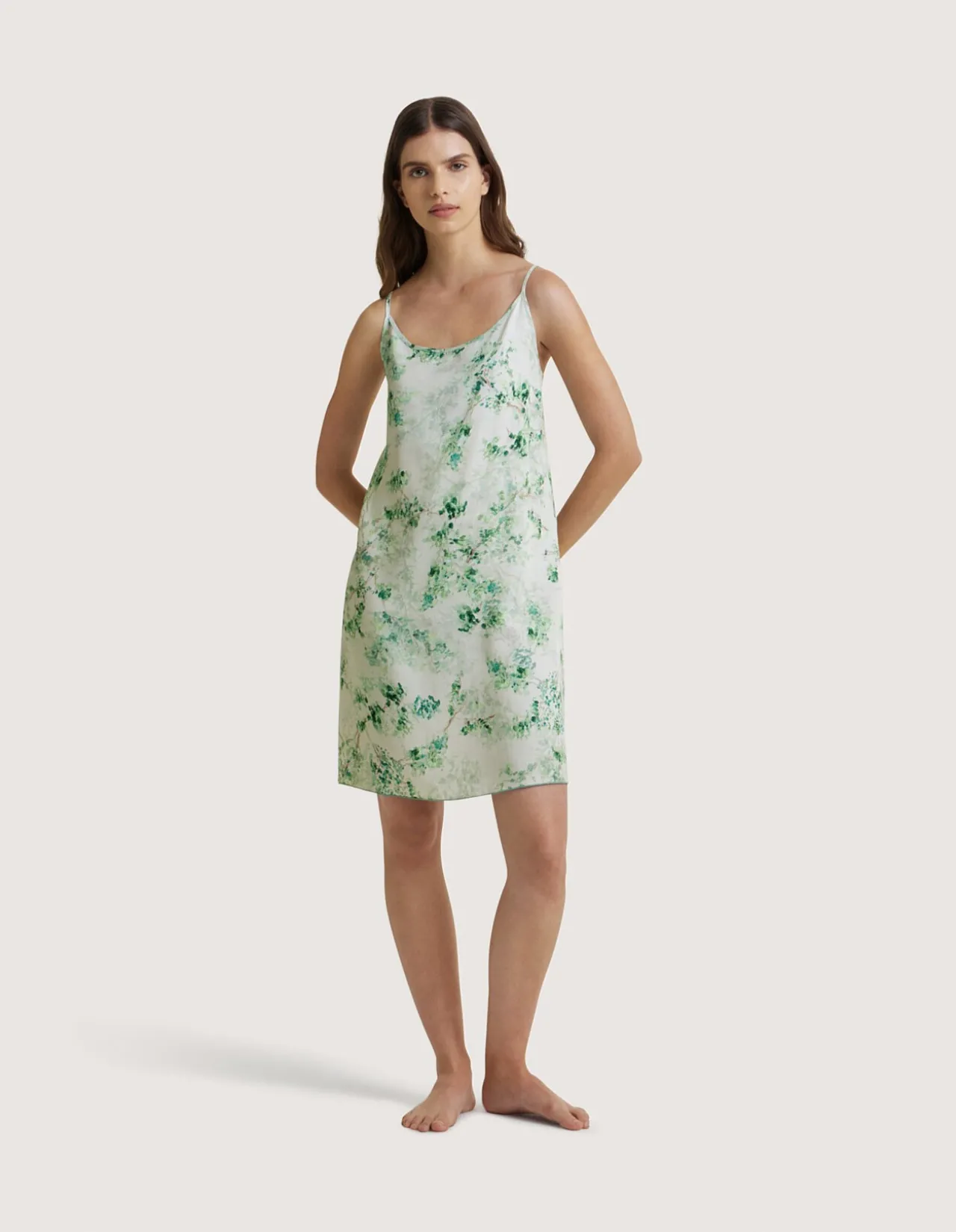 LA SOIE SLIP DRESS MEDIUM IN WHISPER GREEN