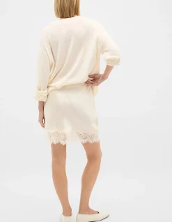 LACE TRIM MINI SKIRT