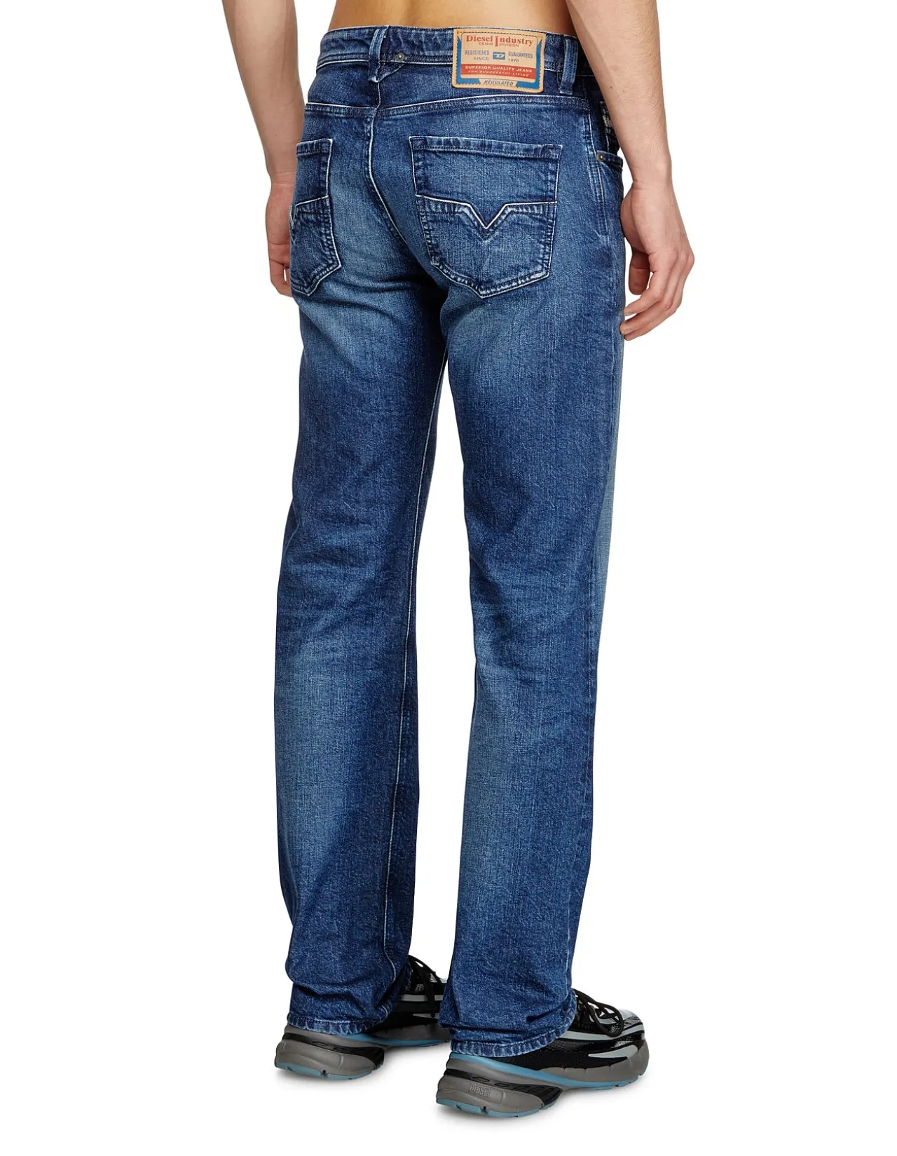 1985 Larkee Straight Leg Jeans