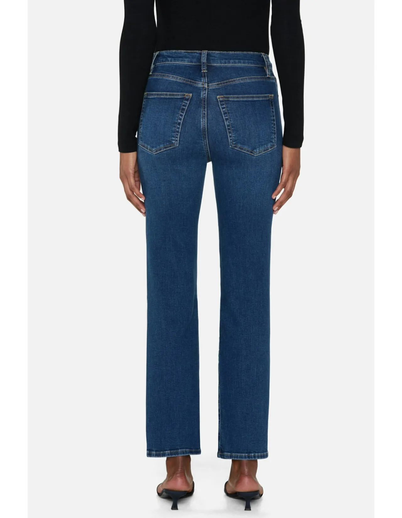 Le Sleek Straight High Rise Ankle Jeans