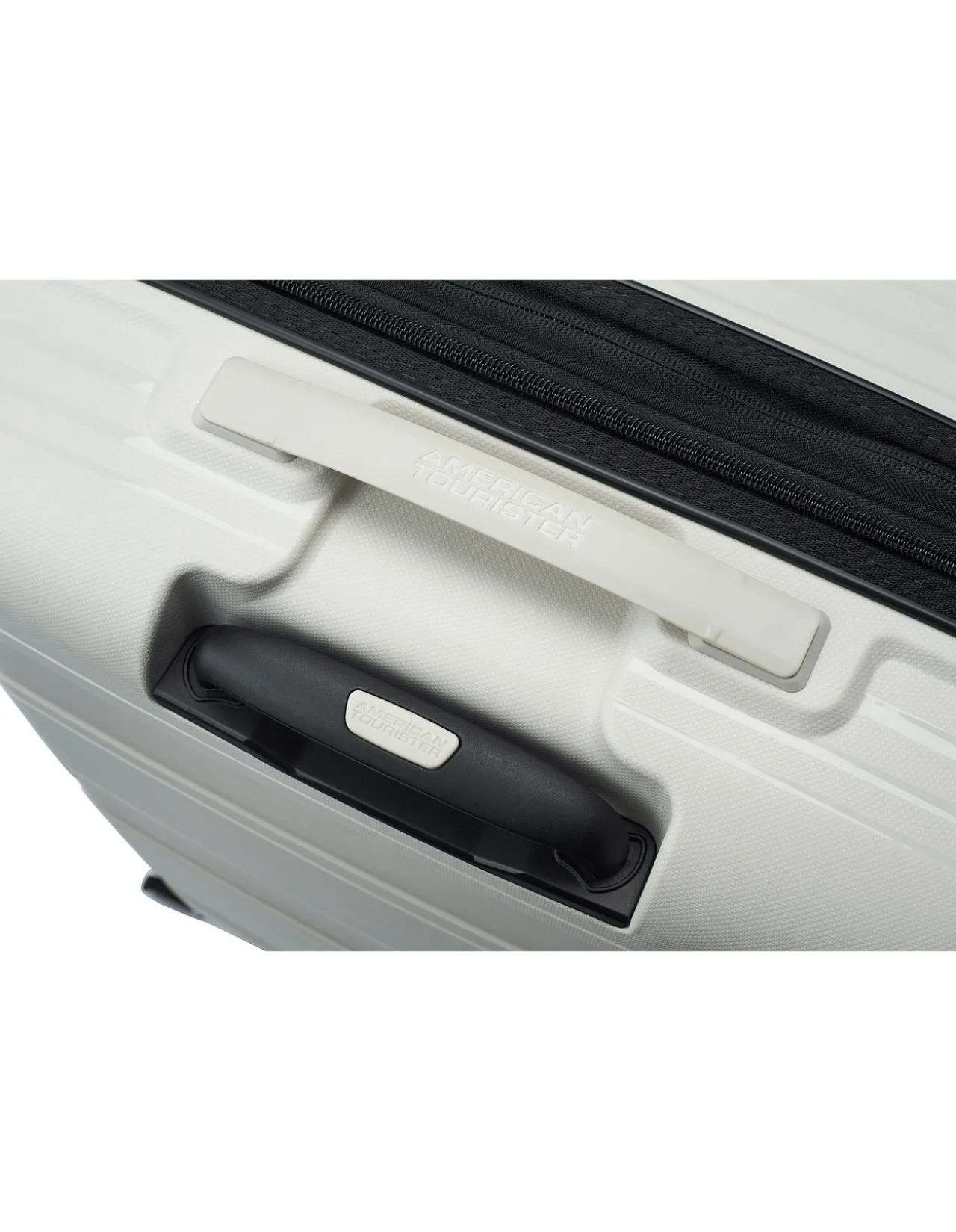 Light Max 69cm Expandable Medium Suitcase Off-White