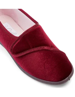 Lillian Plain Adjustable Velcro Slipper