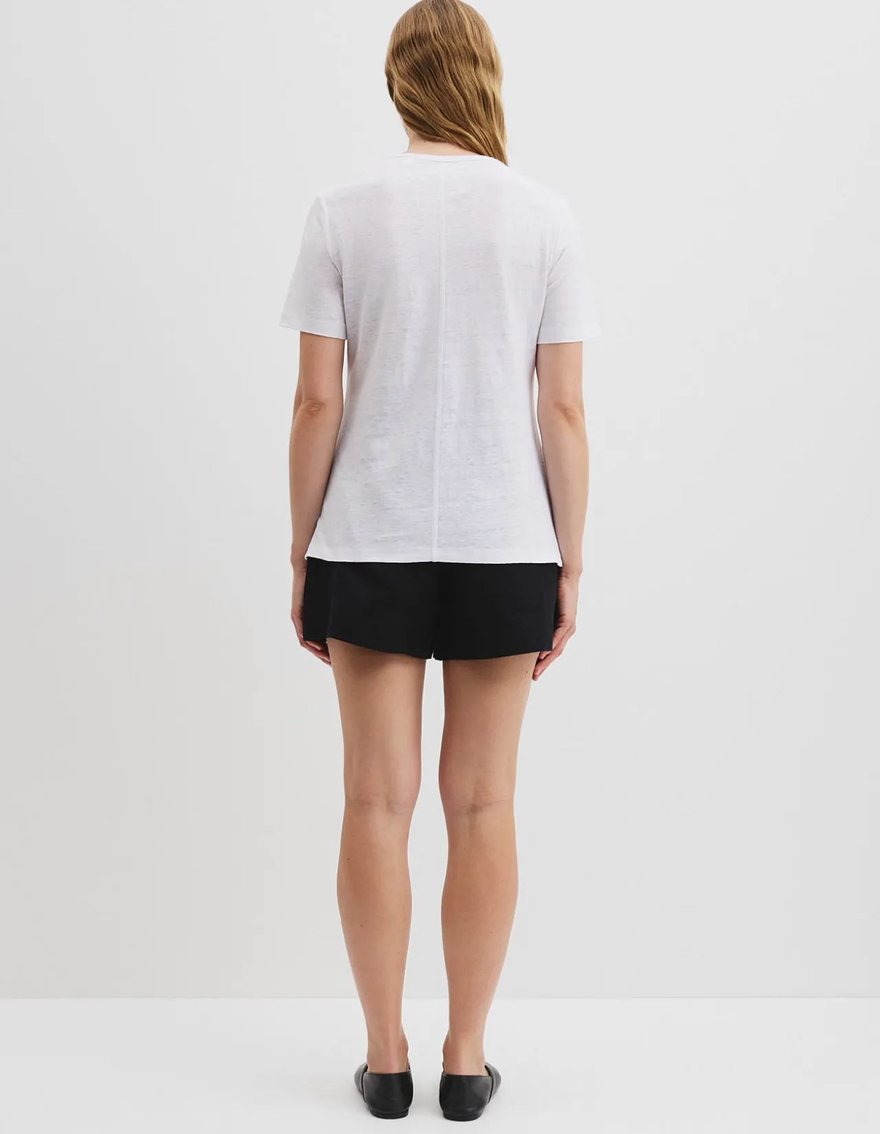 Linen Scoop Neck T-Shirt