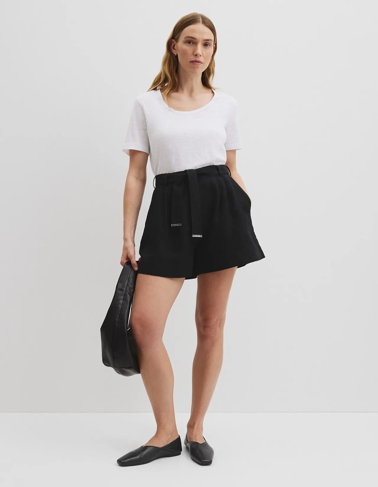 Linen Scoop Neck T-Shirt