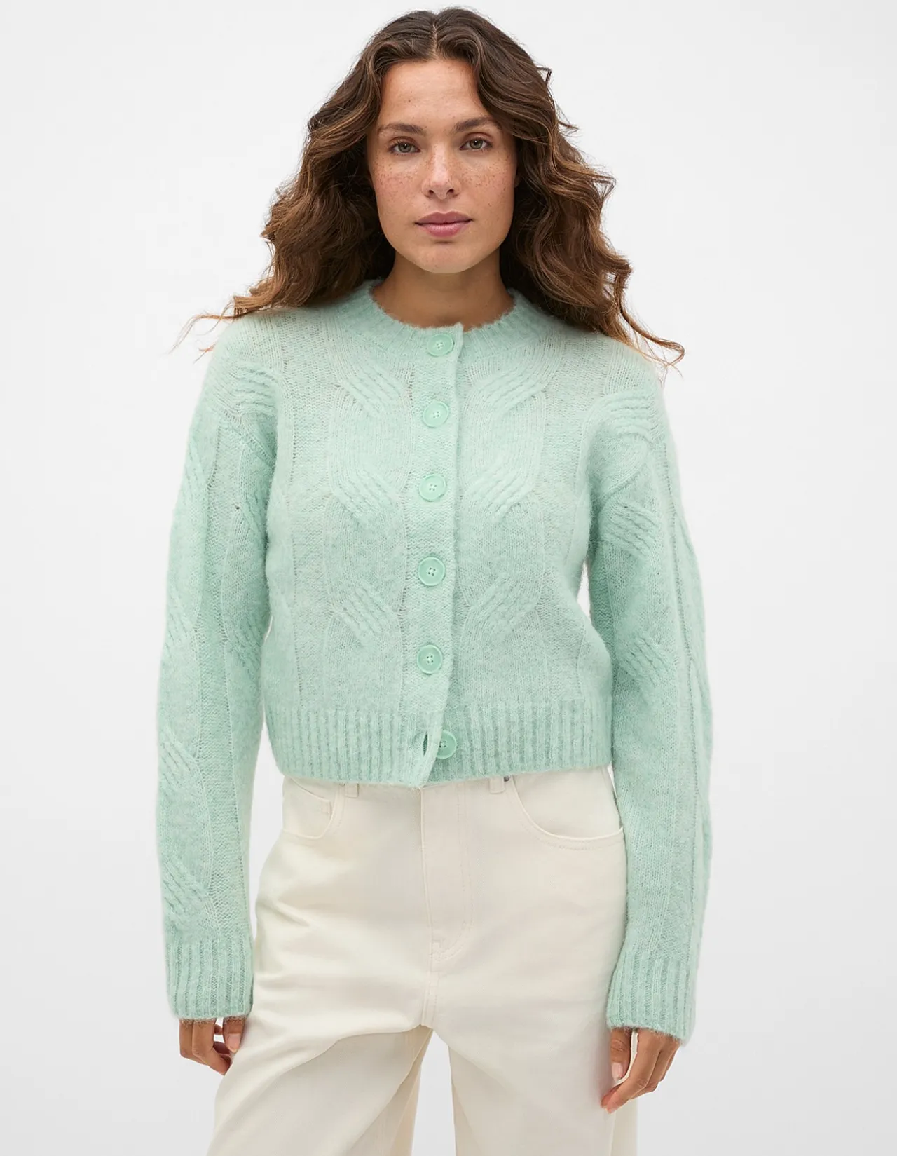 LOFTY OVERSIZED CABLE KNIT CARDIGAN