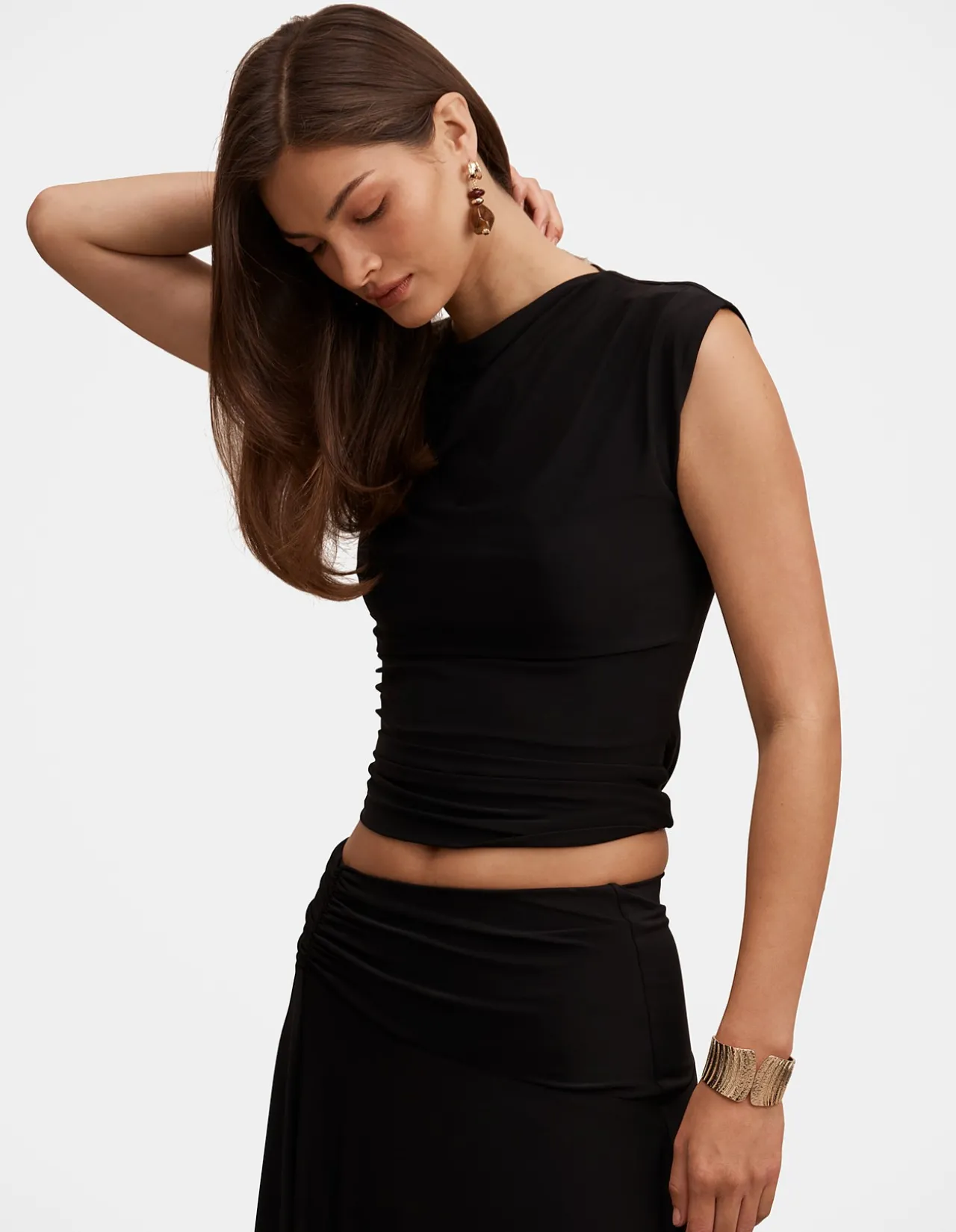 LOGAN ASYMMETRIC SHOULDER TOP