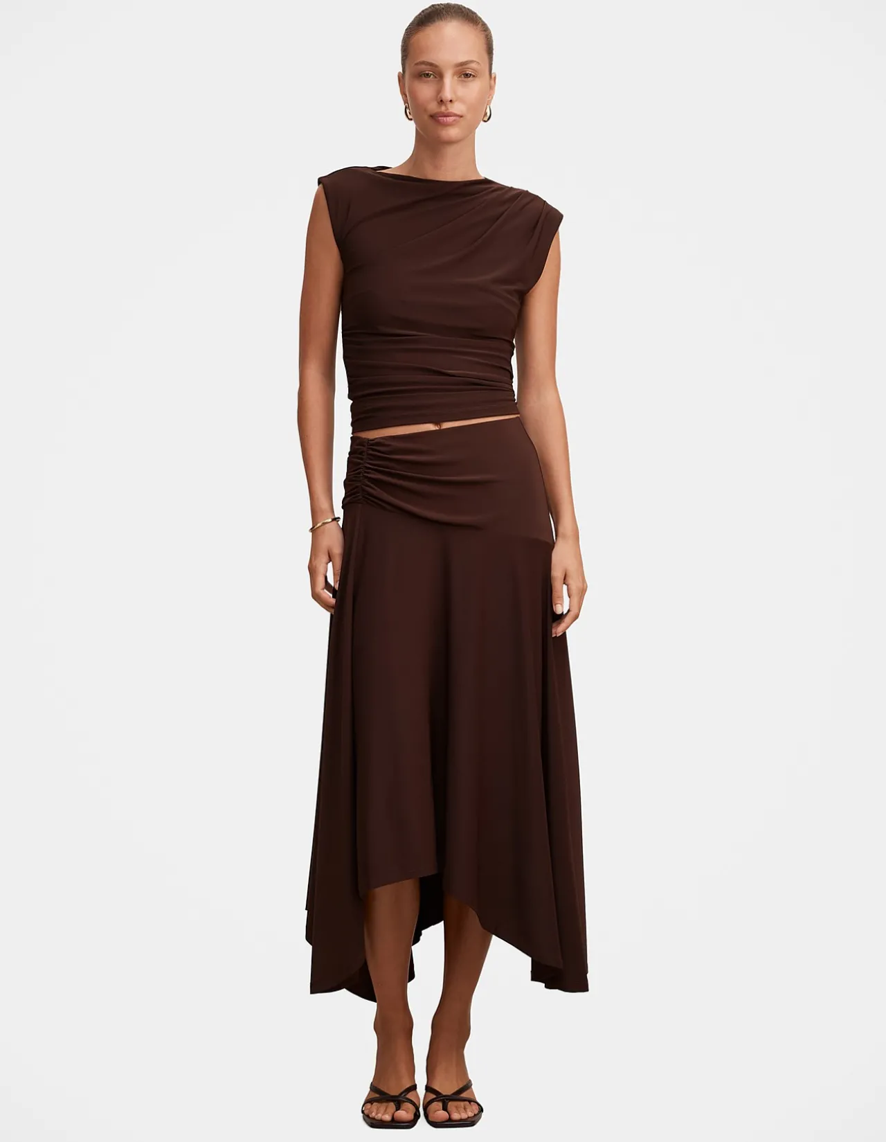 LOGAN ASYMMETRIC SHOULDER TOP