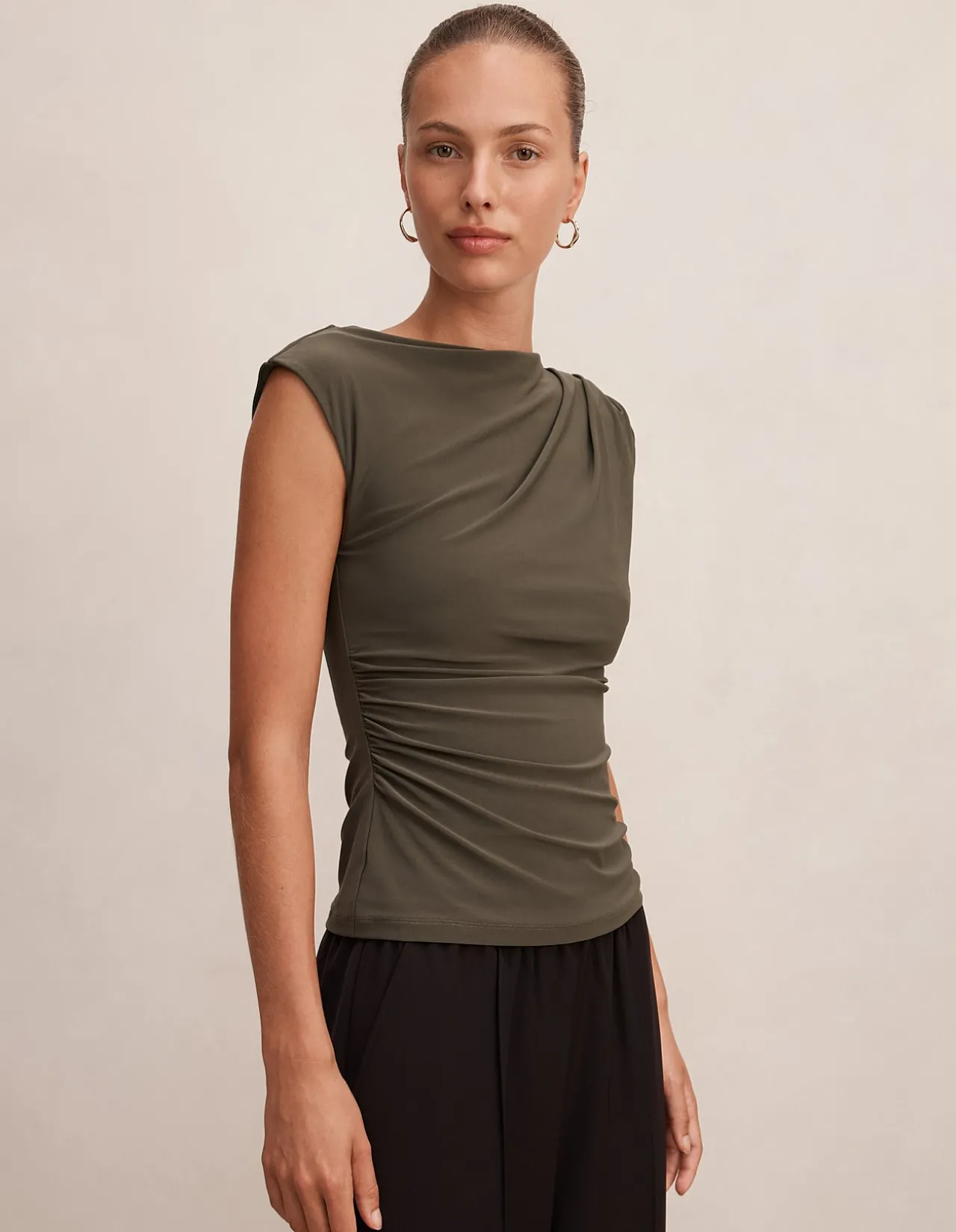LOGAN ASYMMETRICAL SHOULDER TOP